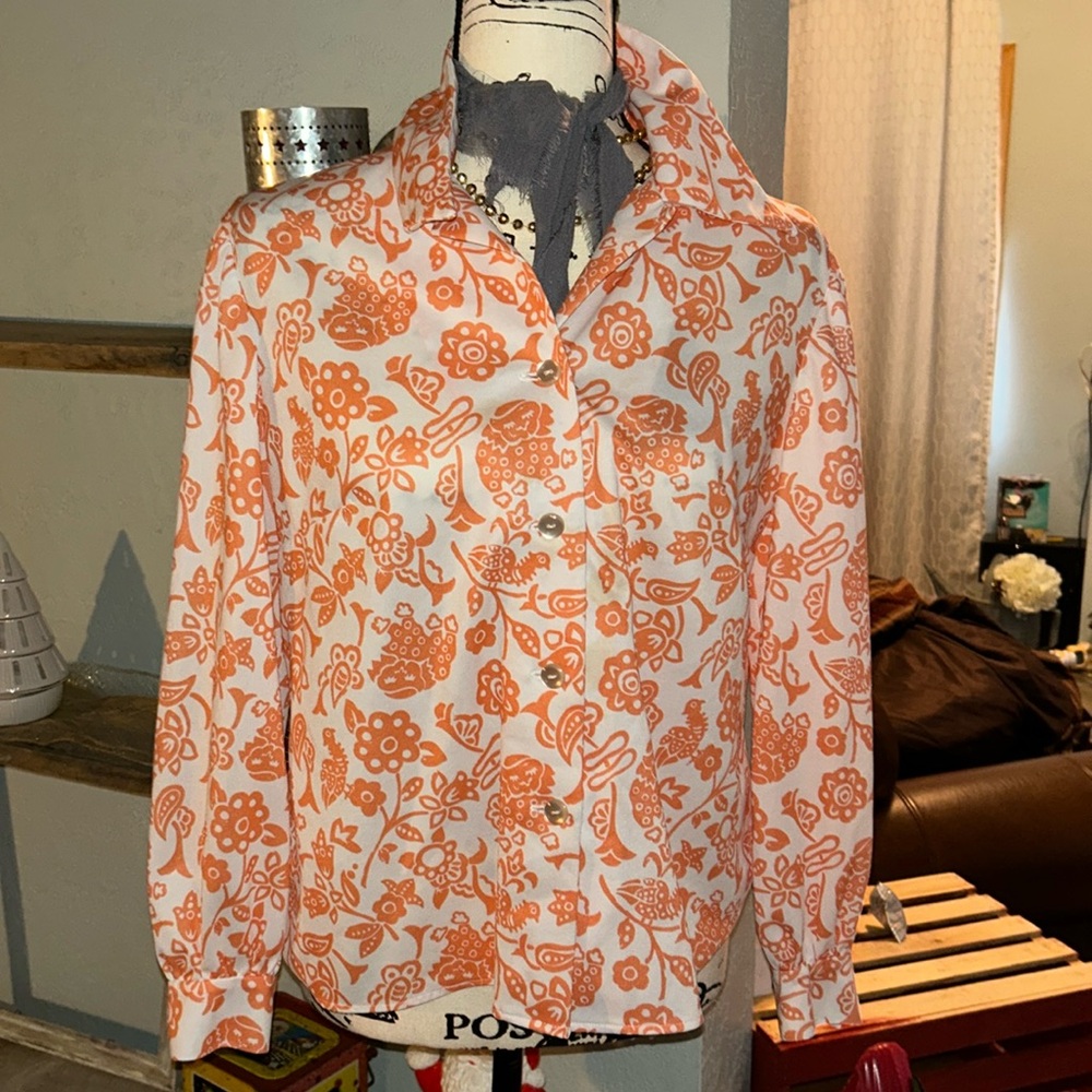 Polyester top vintage w button down